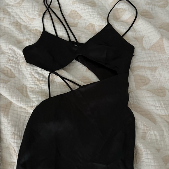 Zara Satin Effect Cutout Midi Dress black Blogger fave strappy - Picture 5 of 9